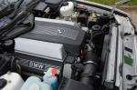 BMW 740i 1992 года (UK)